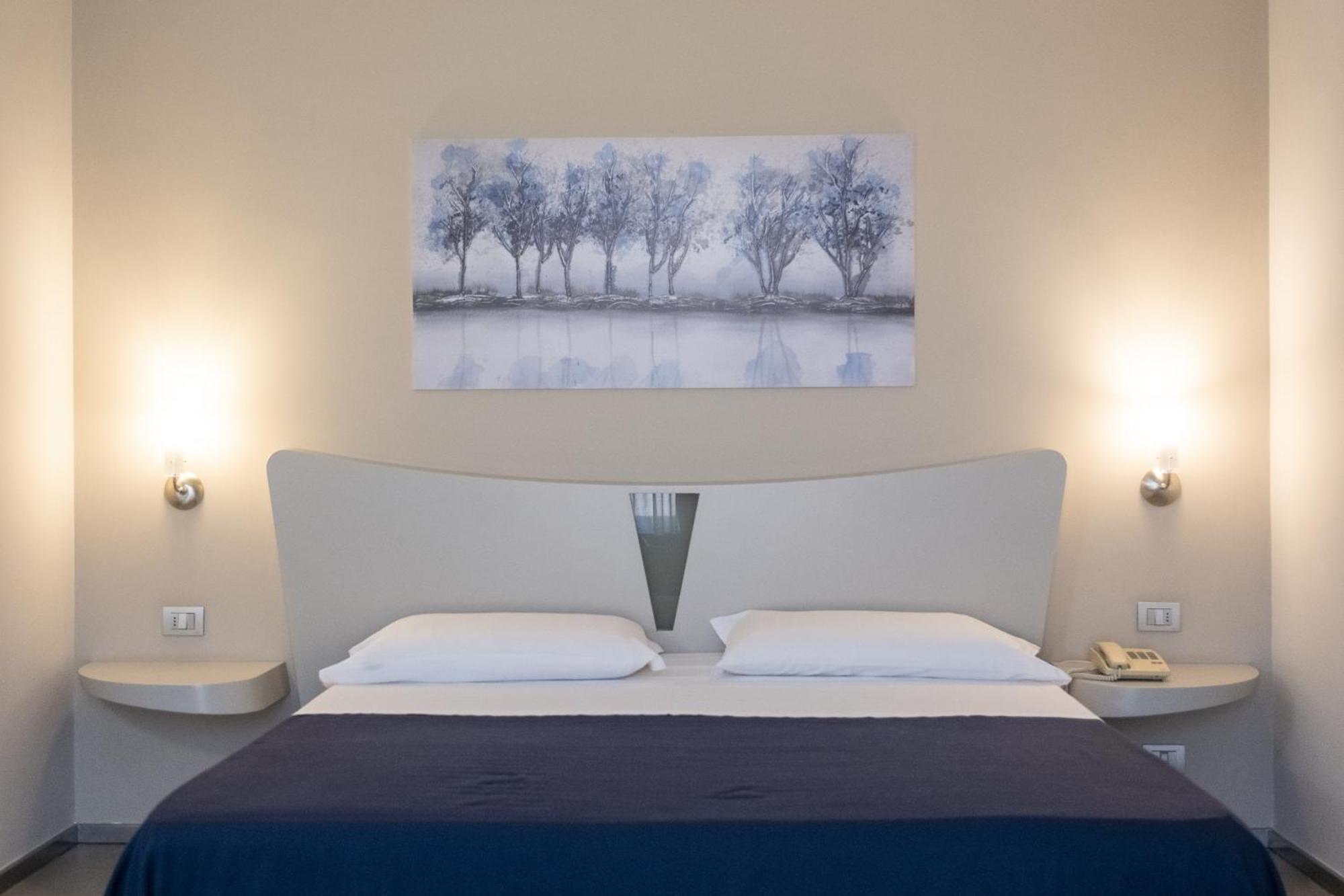 Standard Double or Twin Room,1771713773:JPEG